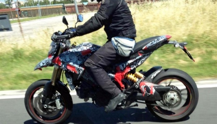 Szpiegowskie zdj�cie Ducati Hypermotard 848. Czy aby na pewno?