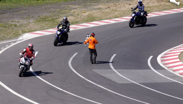 Tor Radom dla motocyklist�w - szlifuj technik�!