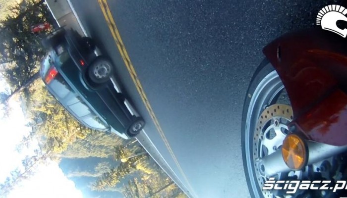 Uwaga na �liskie nawierzchnie!