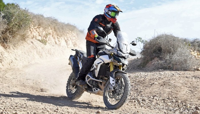 Triumph Tiger 900 Rally / GT - test, opinie, cena [FILM]