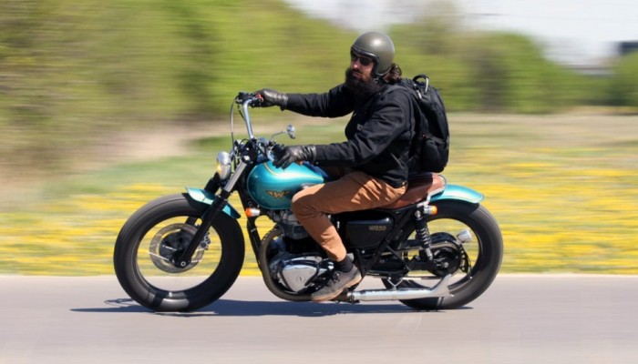 Kawasaki W 650 - prawilny bobber w wersji De Luxe