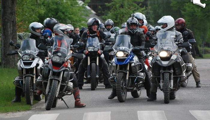 BMW Motocykl GS Challenge - trafiony zatopiony