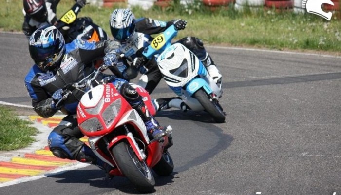 IV runda Pucharu Polski w wy�cigach skuter�w