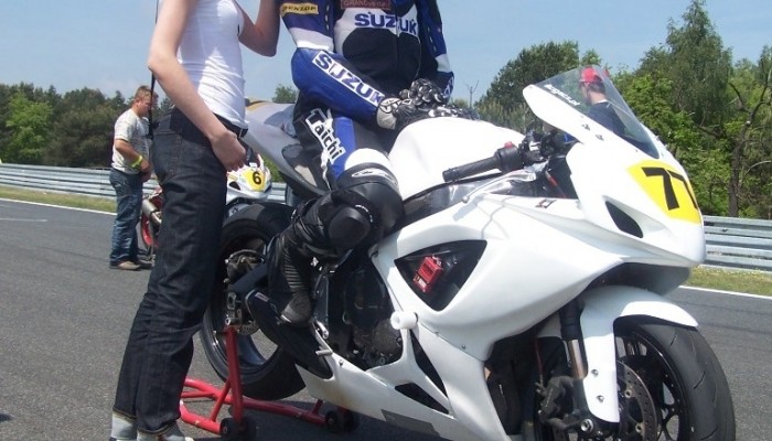 Wy�cigi w wydaniu amatorskim - oporne pocz�tki