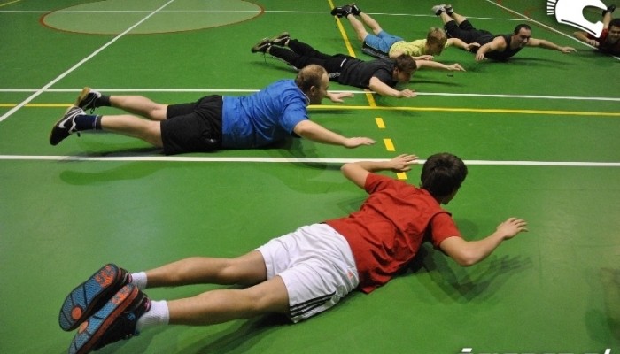 Treningi zim� z Paw�em Nowickim i MX Chotom�w