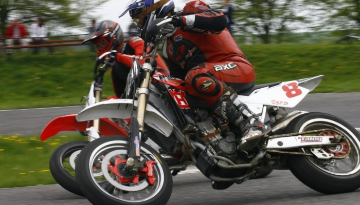 I runda Pucharu PZM w Supermoto - pierwsze zawody i rekordowa frekwencja