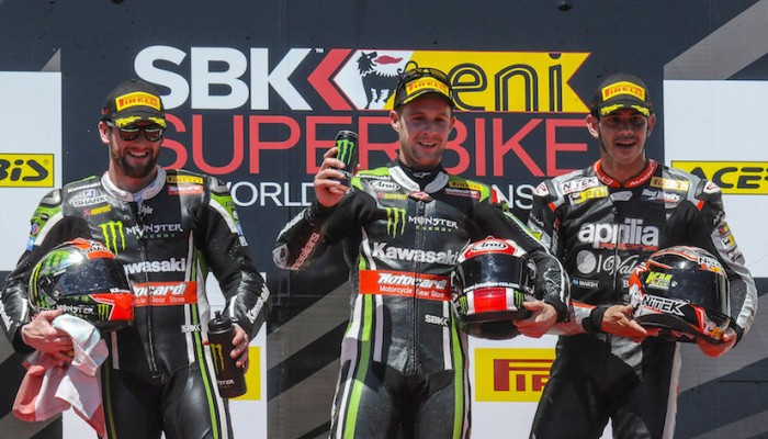 Rea wygrywa przed 60,000 t�umem kibic�w