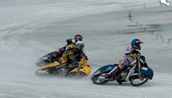 Ice racing w Poznaniu - Z�ote Kozio�ki 2011 dla Simona