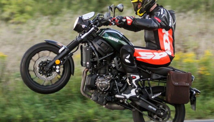 Yamaha XSR700 - retro cool!