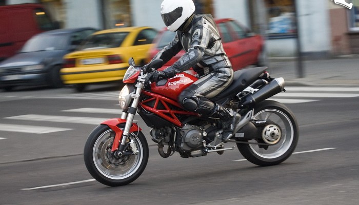 Ducati Monster 1100 - Potwornicki