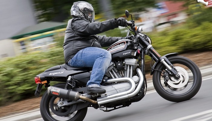 Harley Davidson XR1200 - brudny Harry