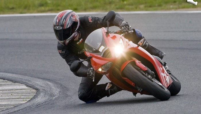 Triumph Daytona 675 - naostrzony trjzb