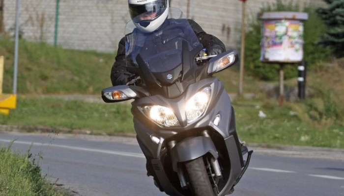 Suzuki Burgman  650 Executive - pan prezes