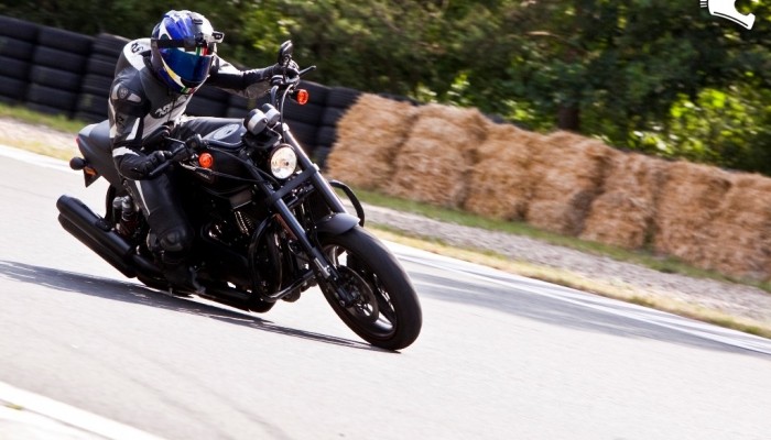 Harley-Davidson XR1200X - sportowiec z nadwag