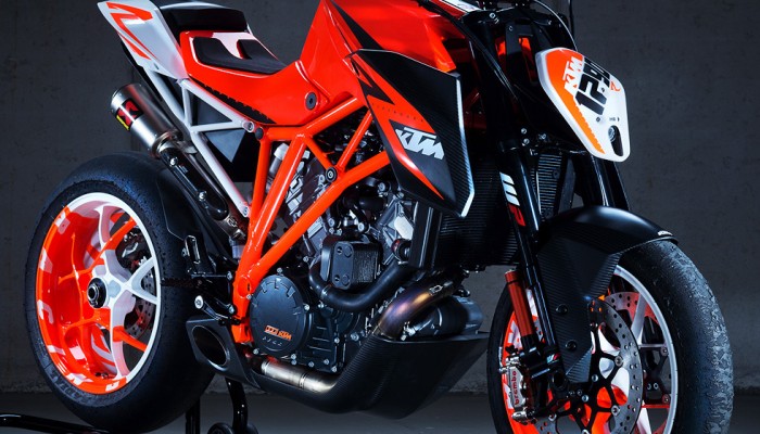 KTM 1290 SuperDuke R Prototype - 180 KM w nakedzie