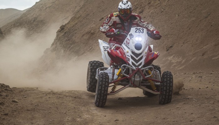 Sonik walczy� na Dakarze z... zim� 