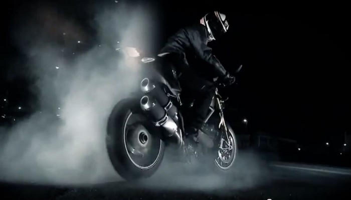 Nowy naked BMW oparty na S1000RR?