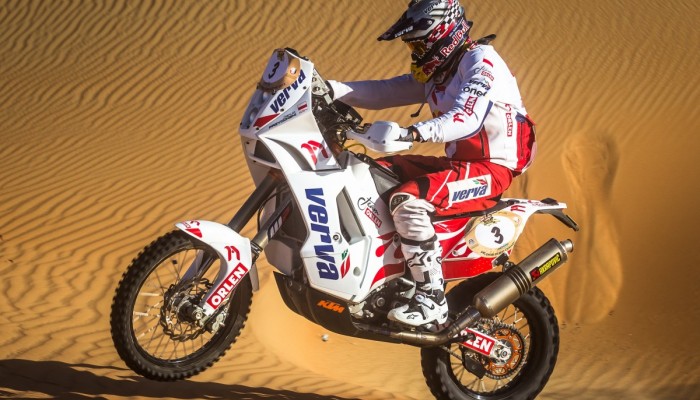 Przygo�ski wygrywa 3 etap Desert Challenge!