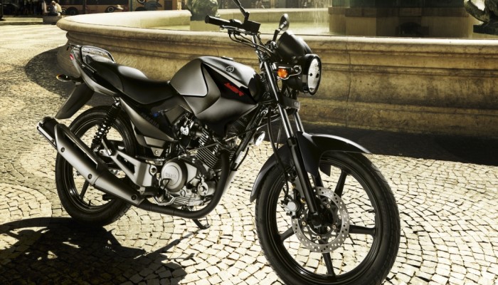 �wie�a dostawa YBR125 do salon�w Yamahy