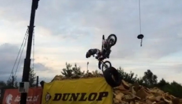 Marcin �ukaszczyk wykr�ci� double backflipa!