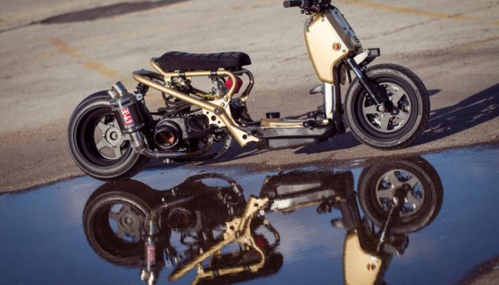 Honda Zoomer Custom - daleko od serii