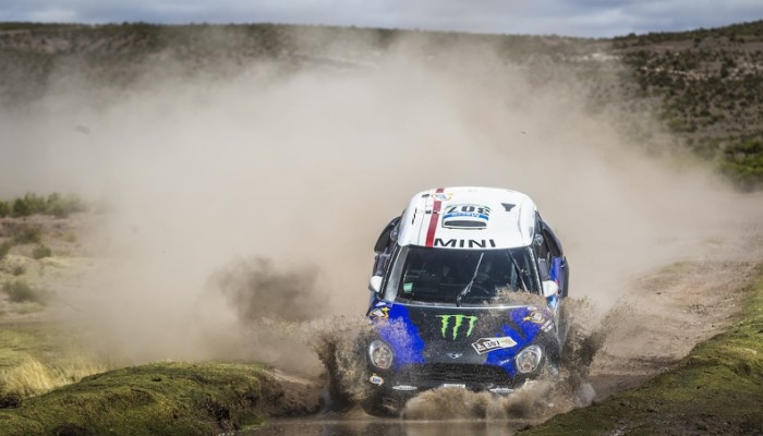 Dziesi�ty etap Dakaru 2015 - Ho�owczyc czwarty, Sonik liderem