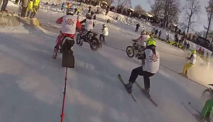 Skijoering penym gazem - Red Bull Twitch