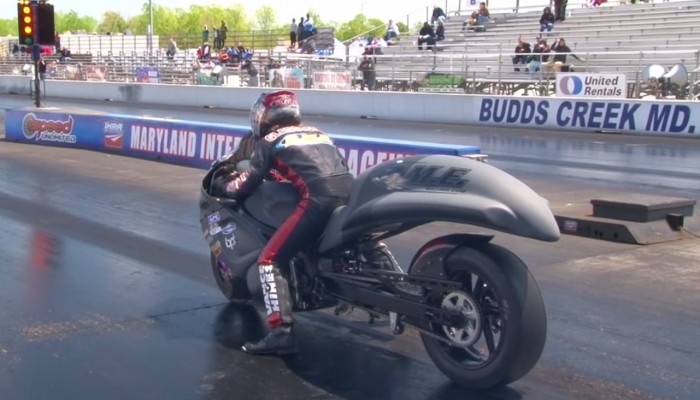 Turbo Hayabusa katapultuje si� z linii startu