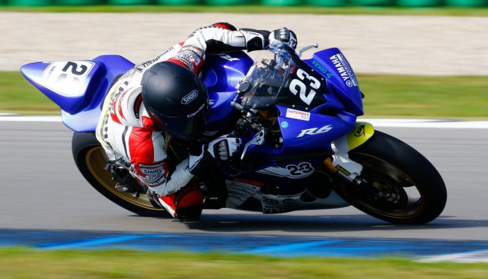 Udane zakoczenie sezonu w Yamaha R6 Dunlop Cup Adriana Paska