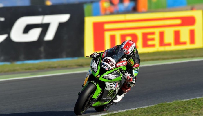 Runda WSBK na Magny-Cours okiem Pirelli