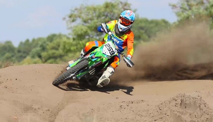 Riding Between The Lines - ameryka�ski klip prosto z Polski