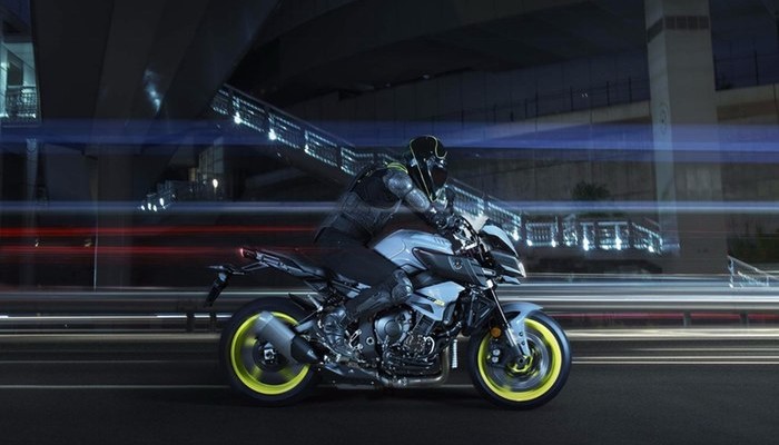 Nowa Yamaha MT-10 z silnikiem od R1 na wideo!