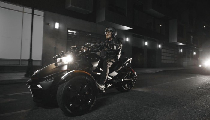 Nowo�ci Can Am wkr�tce w Warszawie