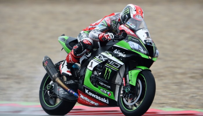 Assen - Rea wygrywa rewelacyjny wy�cig Superbike