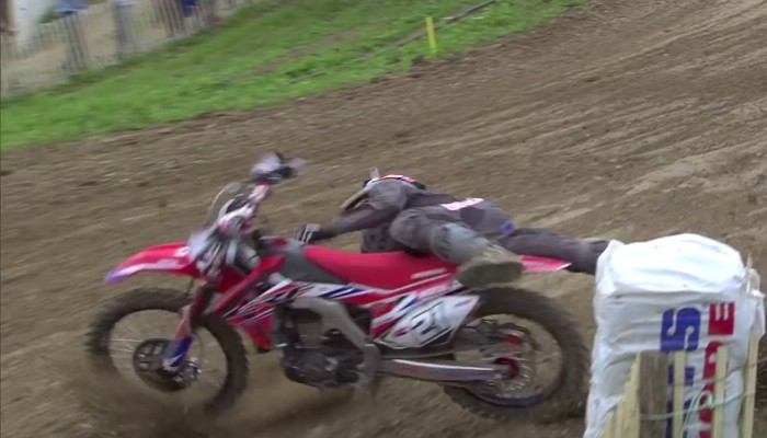 Brutalny wypadek w motocrossie