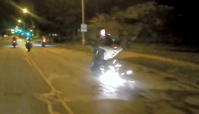 Jazda na gumie po mie�cie ko�czy si� wypadkiem