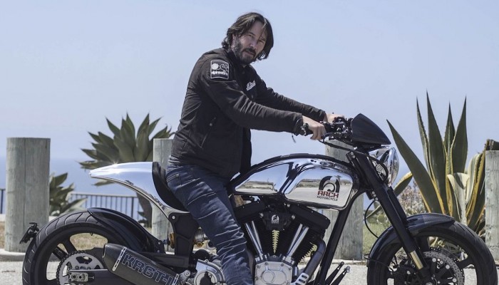 Keanu Reeves pokae na targach EICMA wasne motocykle