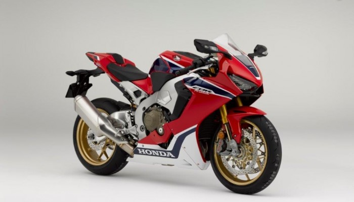 Akcja serwisowa Hondy CBR1000RR. Nieszczelny wlew paliwa