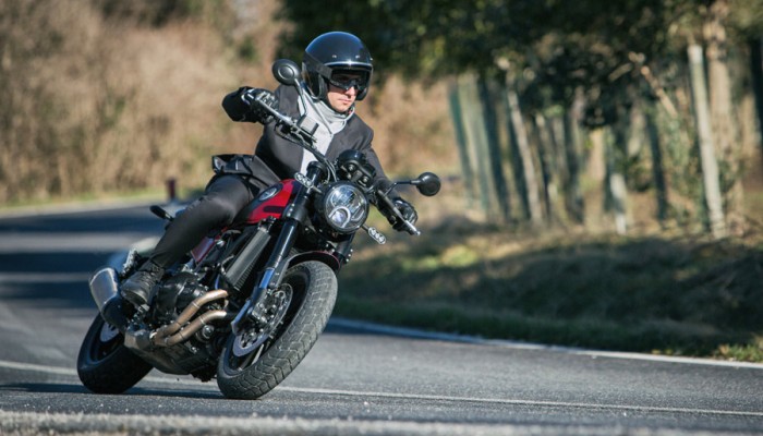 Benelli Leoncino - kr�l stylu w klasie 500