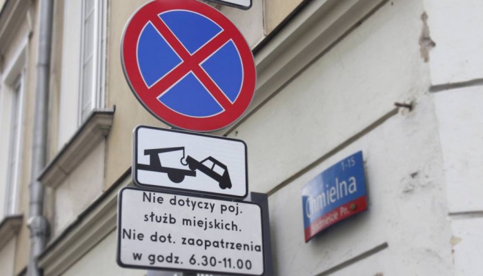 Horrendalne ceny za odholowywanie. S�d: uchwa�a rady Warszawy nielegalna