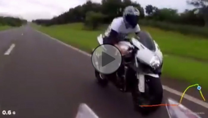 Metoda szybko�ciowa czyli naked ze sporta przy 320 km/h [FILM]