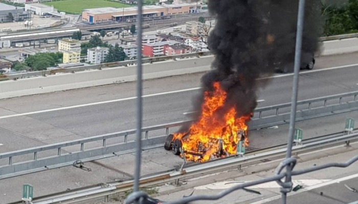 �atwopalne baterie - powa�ny problem producent�w pojazd�w elektrycznych