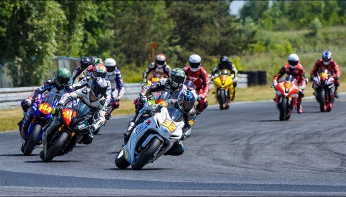 Startuje wy�cigowy sezon motocyklowy na torze Pozna�