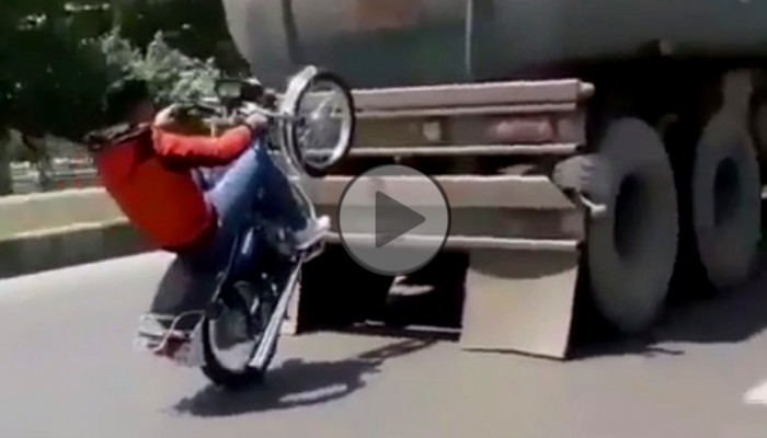 Wheelie ze wspomaganiem