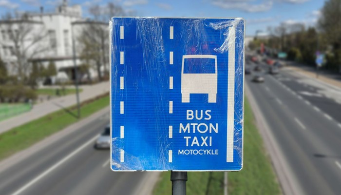 Buspasy dla motocykli w Warszawie. Kierowcy autobus�w r�wnie� na tak