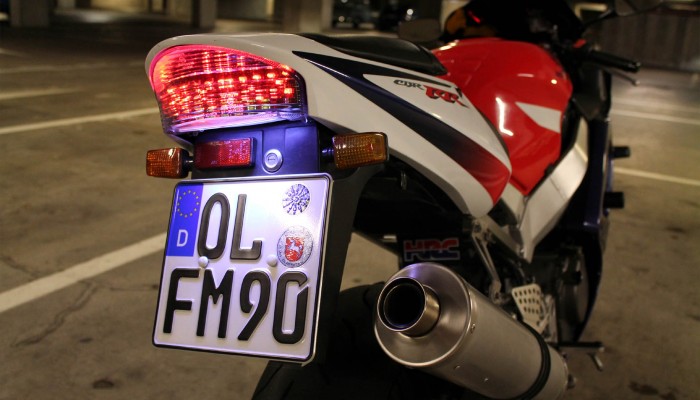 Sprowadzenie motocykla z zagranicy b�dzie �atwiejsze. Nowy pomys� pos�a Liroya-Marca