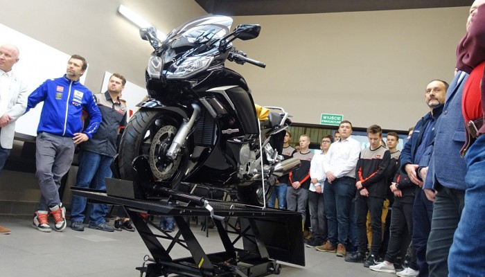 Klasa motocyklowa w warszawskiej Samochod�wce