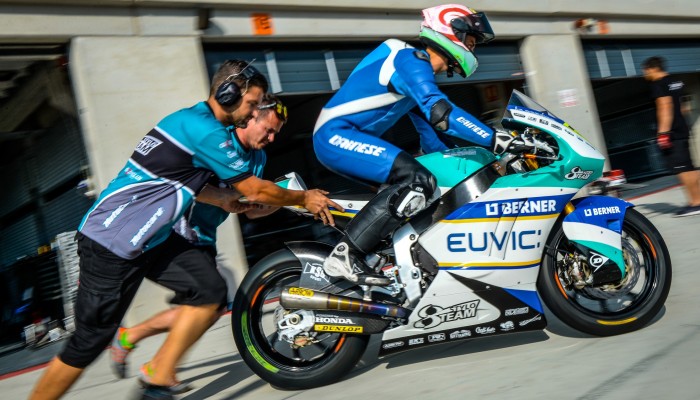 Piotr Biesiekirski ponownie w motocyklowych ME Moto2