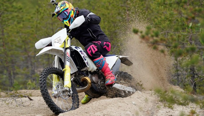 Husqvarna Enduro 2020 - wybierz motocykl idealny dla siebie [TEST]