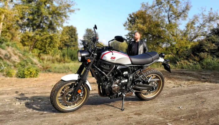 Yamaha XSR 700 XTribute. Ho�d dla motocykla [OPIS, OPINIA TEST]